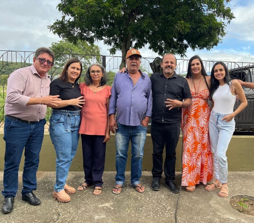 Prefeito Nêgo do Mercado Assina Ordem de Serviço para Obras de Asfalto em Capoeiras